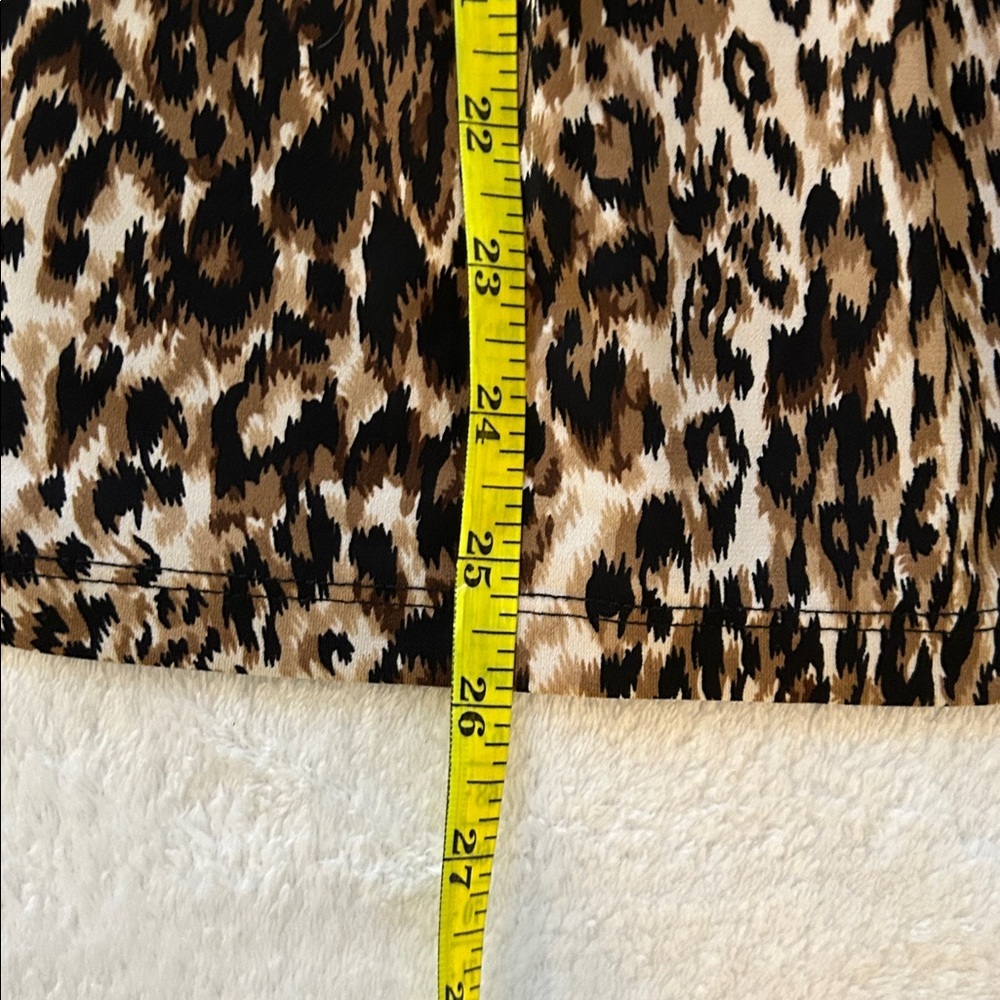 Kasper Animal Print Sleeveless Blouse - Picture 8 of 10